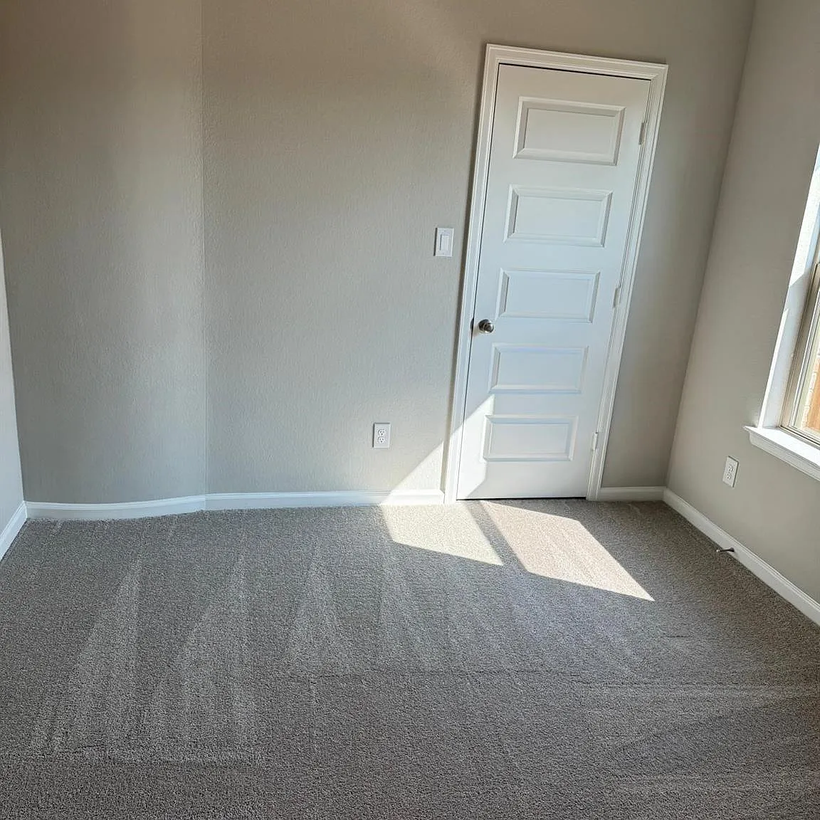3 bed, 2.5 bath, 1807 sqft, $2,550 — Photo 3
