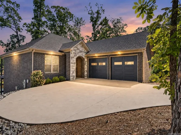 48 Panorama Dr, Hot Springs Village, AR 71909