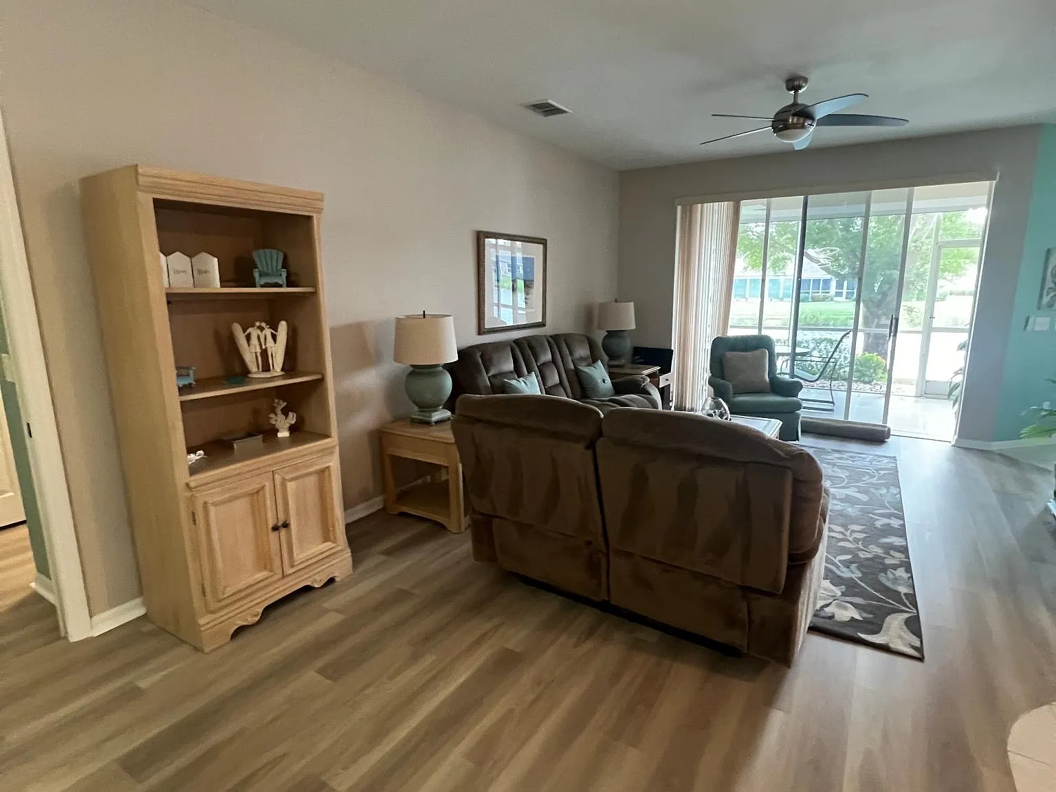 3 bed, 1570 sqft, $2,850 — Photo 2
