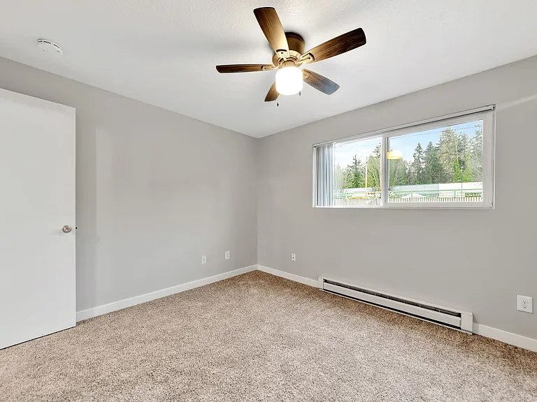 Terwilliger Terrace — Photo 8