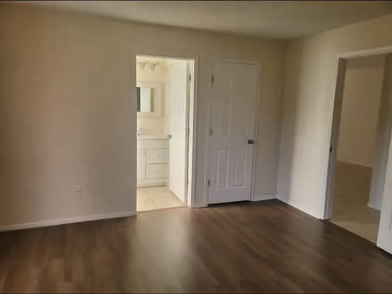10 Spruce Way — Photo 7