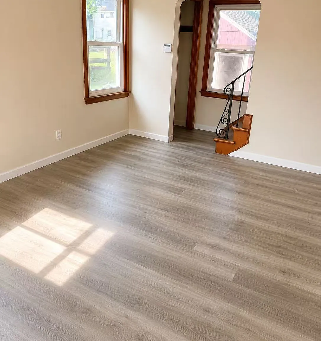 3 bed, 1143 sqft, $1,380 — Photo 3