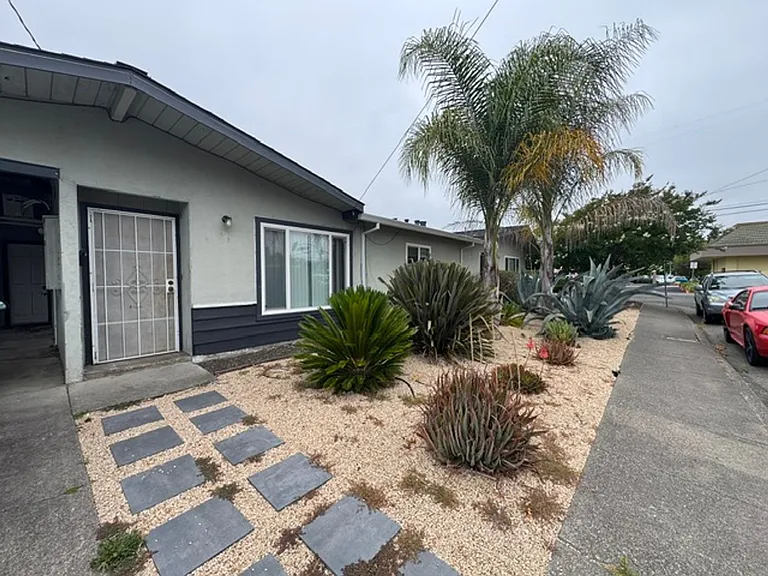 1211 Mayette Ave. — Photo 1