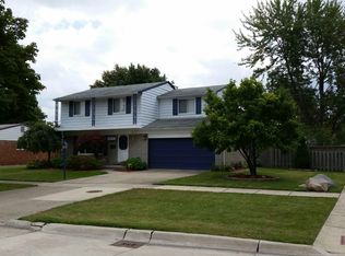 14711 Labelle St, Oak Park, MI 48237