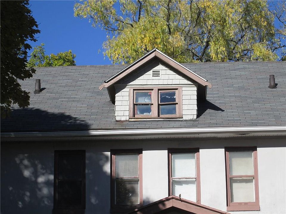 2nd image of 32 Bartlett St