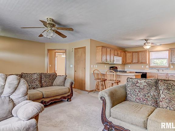 2nd image of 509 N Coneflower Dr