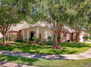 1935 Camelia Trce, Baton Rouge, LA 70808