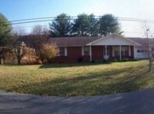 1136 Mary Kay Dr, Sevierville, TN 37862