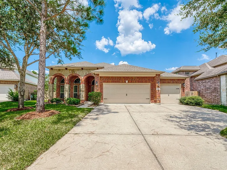 28314 Calaveras Lake Dr — Photo 2
