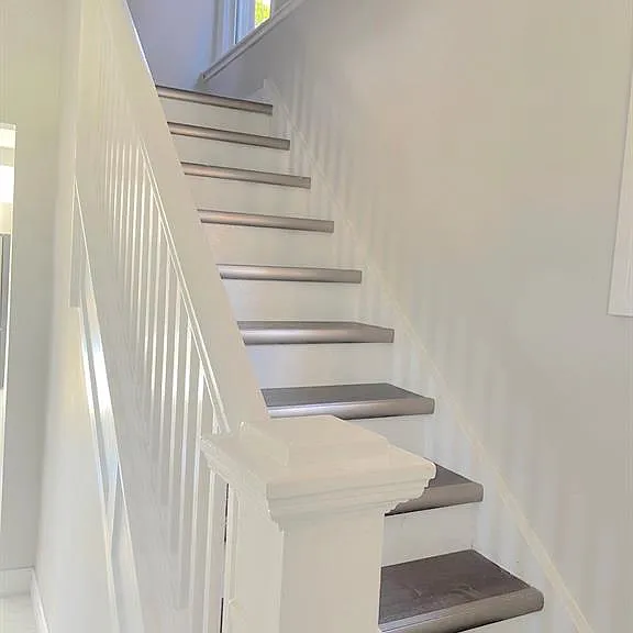 1677 Victoria Ave — Photo 17