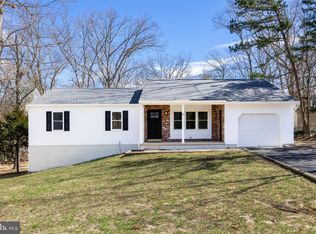 10 Nottingham Dr, Sicklerville, NJ 08081
