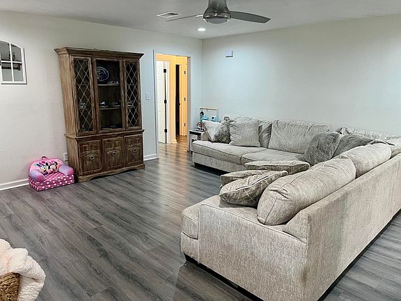 4th image of 310 Curtis Rd