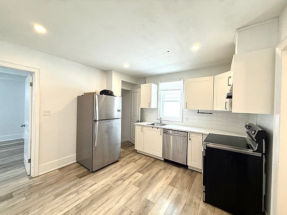 3rd image of 27 Jones Ln