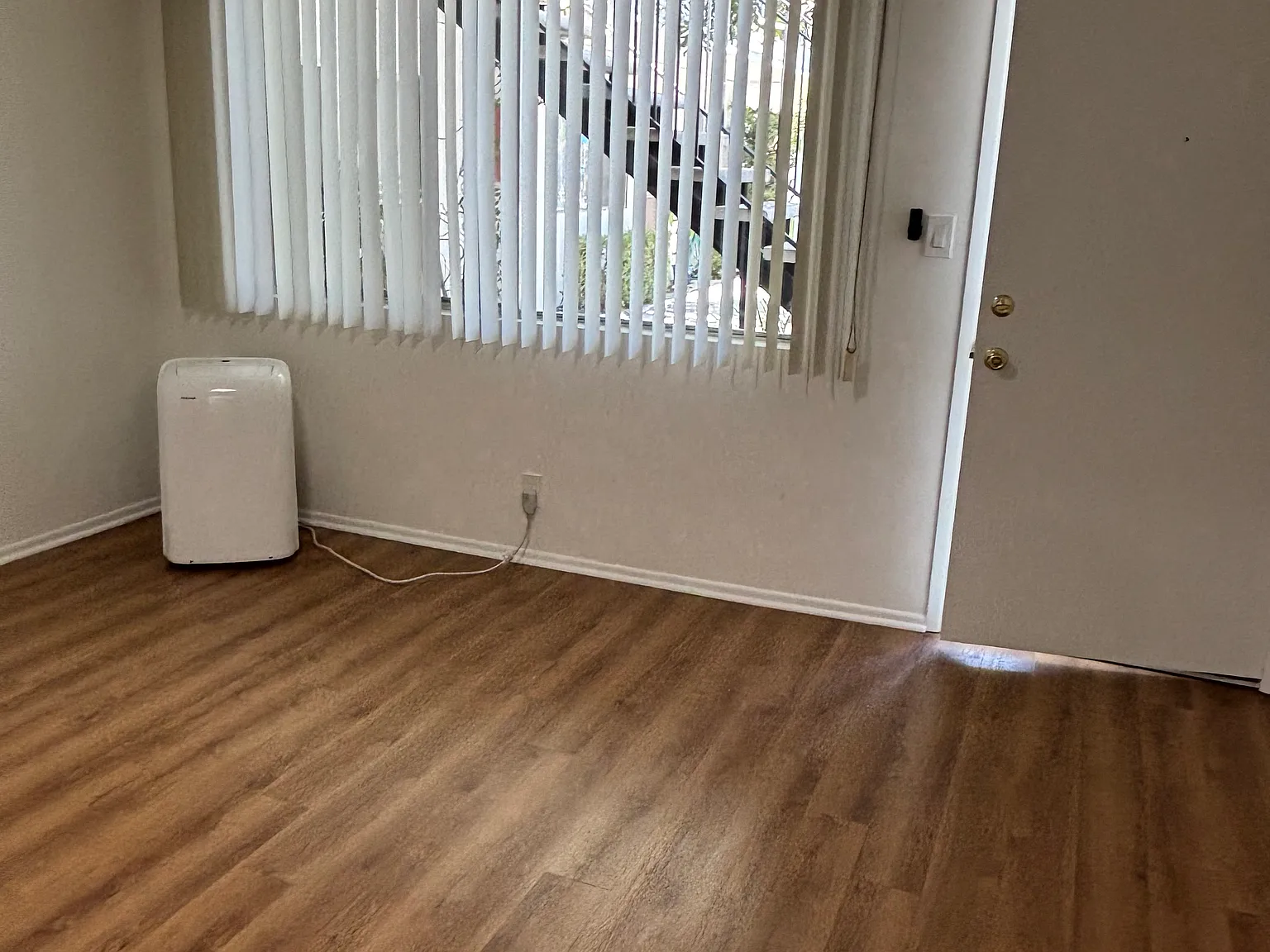 Crestwood Apartments — Photo 3