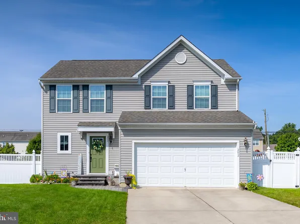 202 Blue Jay Ln, Sewell, NJ 08080