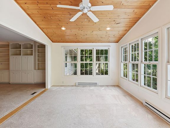 4th image of 2235 Xanthus Ln N