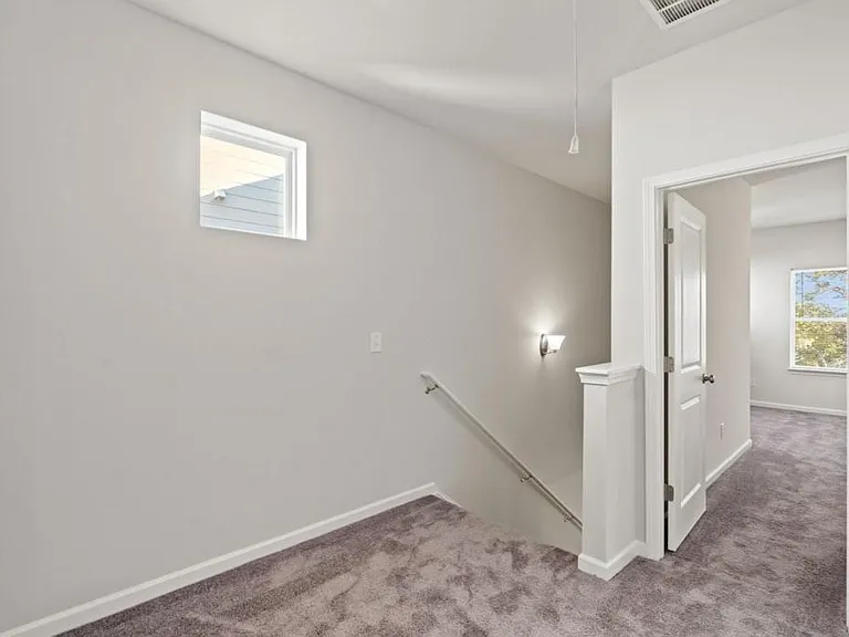 223 Emmett Dr — Photo 17