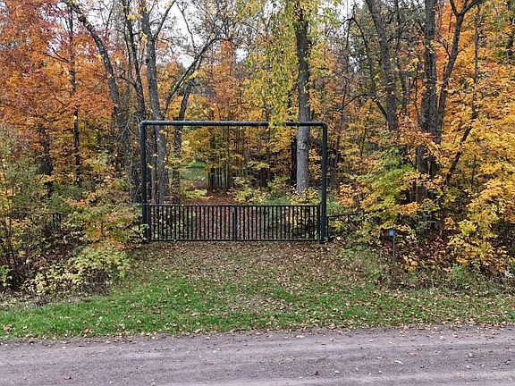 3rd image of 61710 Lower Tamarack Rd