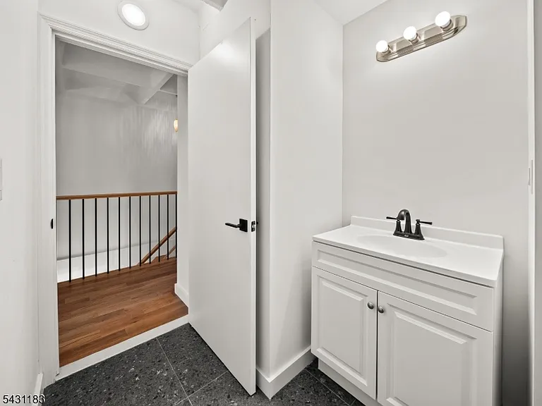 100 Chestnut St #1 — Photo 10