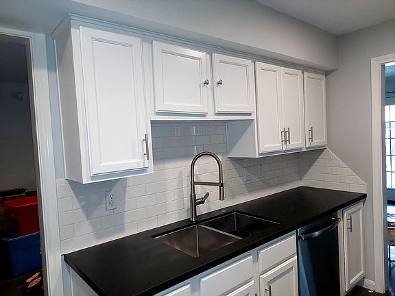 Nice deep Double sinks & fixture and Dishwasher.