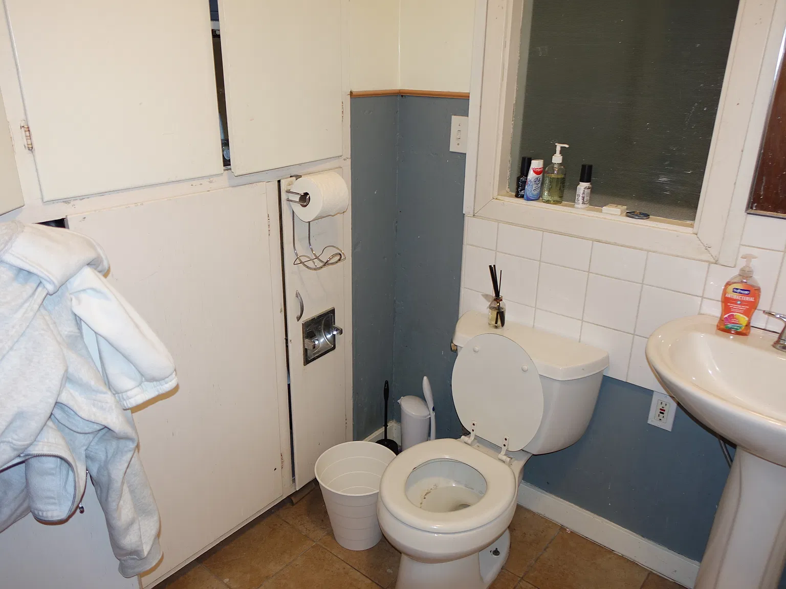 2335 Blake St — Photo 4