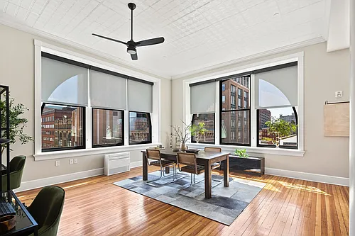303 N Howard St Photo 1