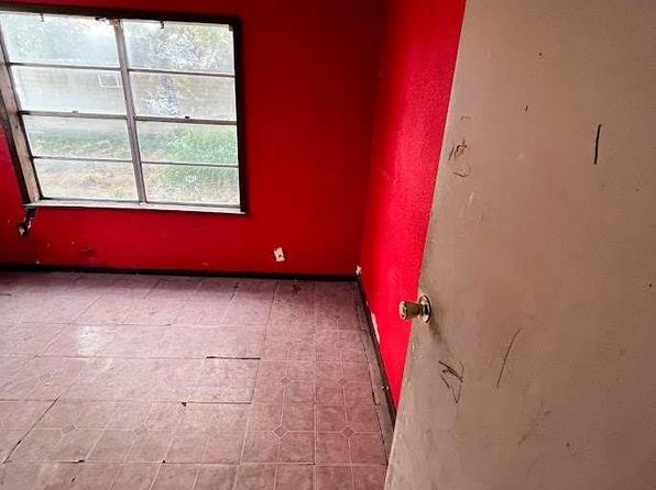 332 E 6th St, La Villa, TX 78562