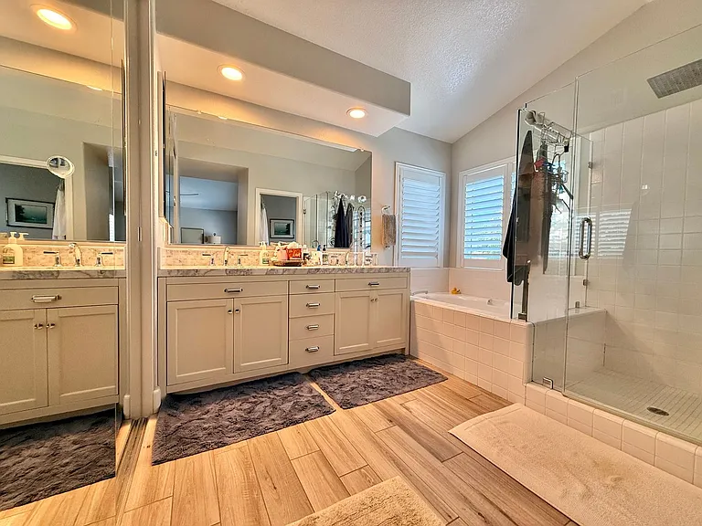 8924 Rotherham Ave — Photo 10