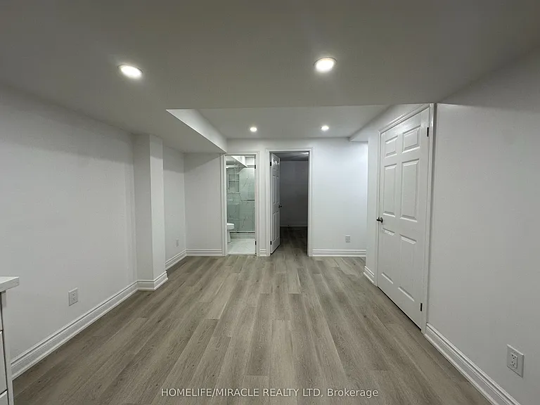 30 Clipper Ln #BASEMENT — Photo 9