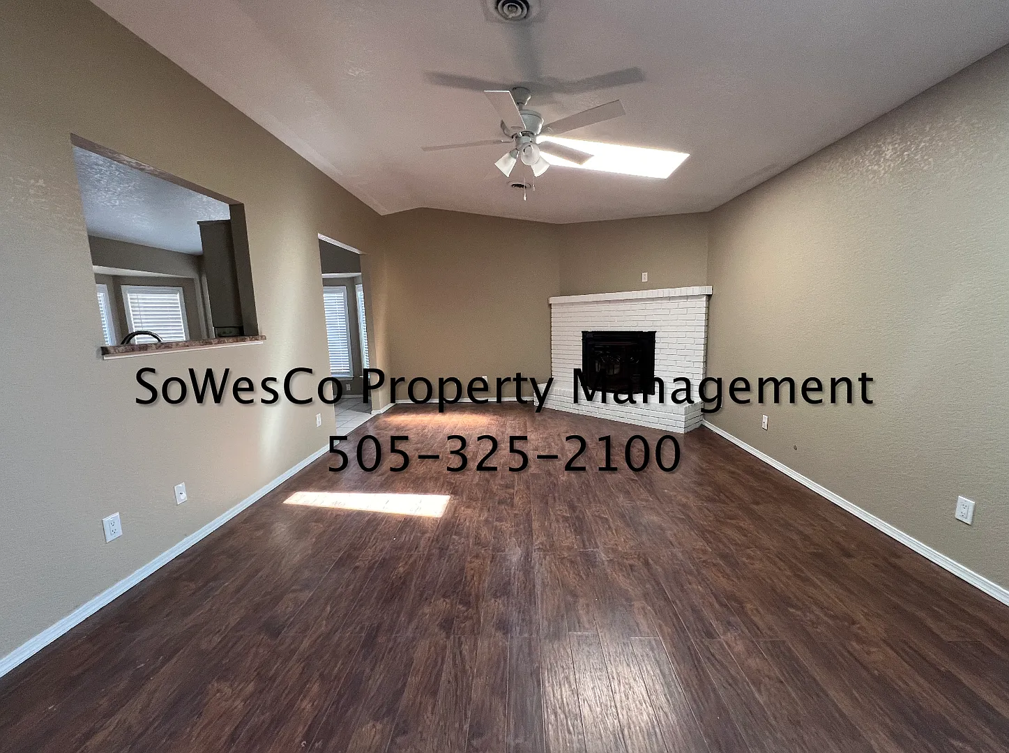 3 Bedroom Home, Near Target with Garage (Small Dogs Allowed) — Photo 4