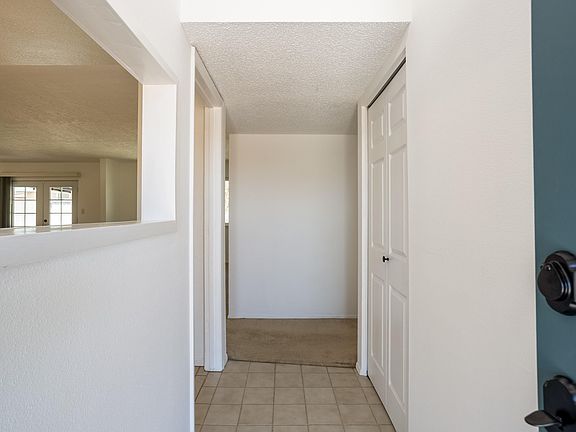 3rd image of 6321 Belcher Ave NE
