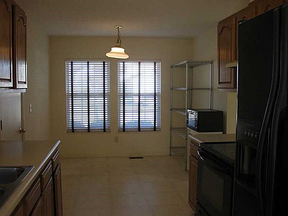 5th image of 1143 Winchester Dr