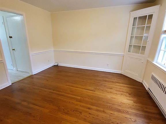 5th image of 38 Bradley Pl