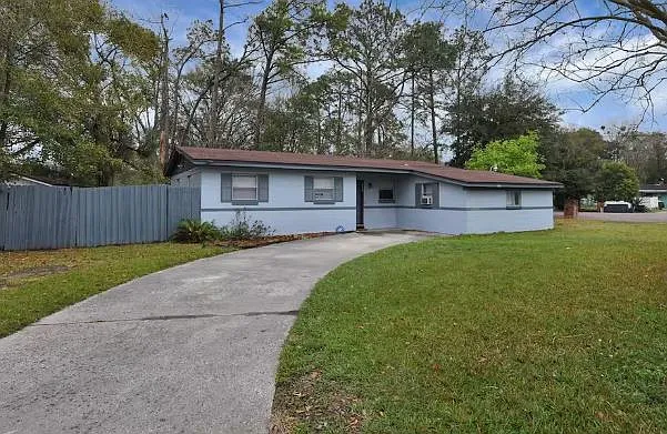 7083 Wonderland Ct — Photo 11