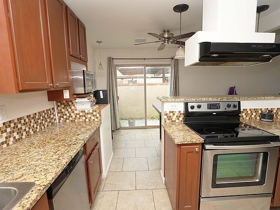 4th image of 6508 S Lakeshore Dr Unit A