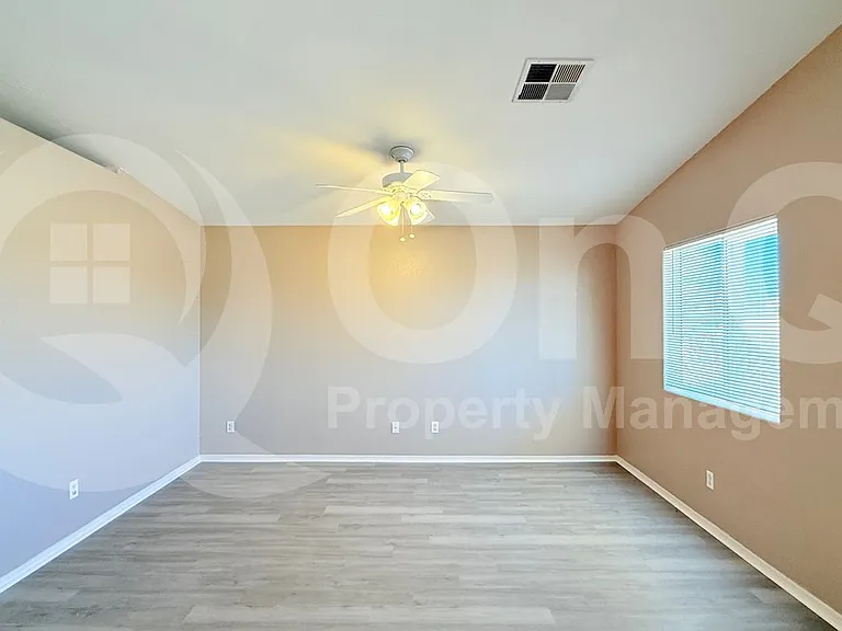 8210 W Concordia Dr #2 — Photo 5