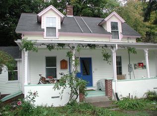 44 Beston St, Amherst, MA 01002