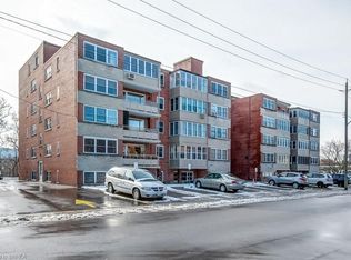 9 Grant Blvd #601, Hamilton, ON L9H4L5