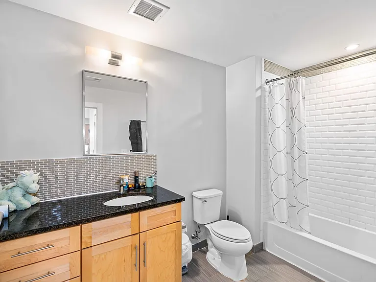 1501 Commonwealth Ave #103 — Photo 22