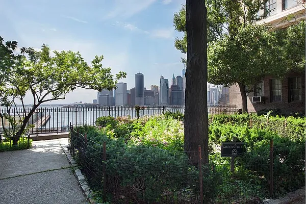 Rented by Green Home NY Realty LLC | media 3