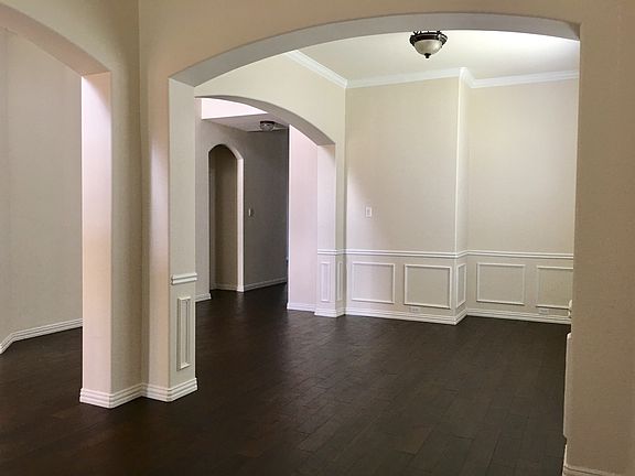 2nd image of 8904 Brook Hollow Dr