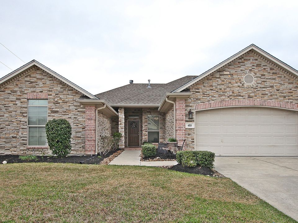 1st image of 410 Harbor Oaks Dr