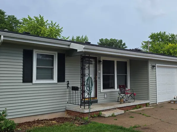 210 Bacon Ave, Oshkosh, WI 54901