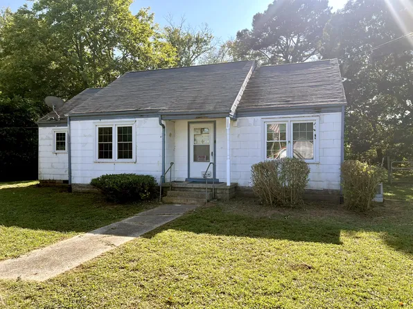 815 Cedar Ln, Tullahoma, TN 37388
