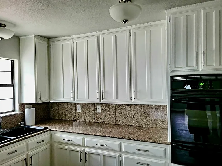 4400 Hodgkins Rd — Photo 11
