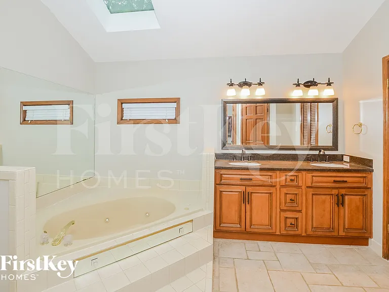 3943 Green Spruce Bnd — Photo 9