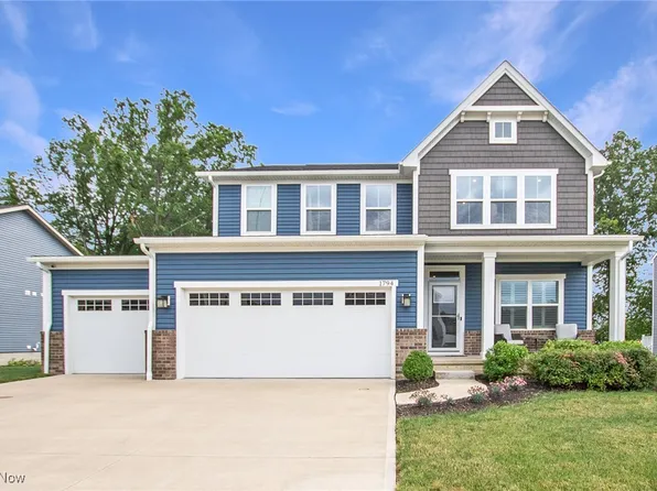 1794 Mason Dr, Parma, OH 44134