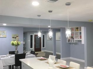 5002 Ridgeway Dr, Houston, TX 77033