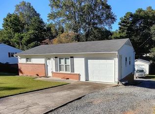 223 Ferstl Ave, Belmont, NC 28012