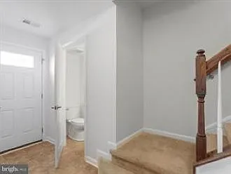 3 bed, 2.5 bath, 1917 sqft, $1,950 — Photo 3